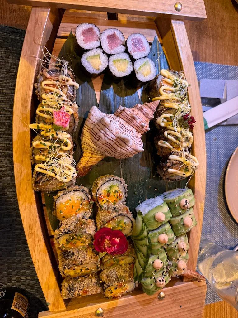 Hills Thai & Sushi